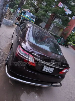 টয়োটা প্রিমিয়ো ২০১২ মেরুন