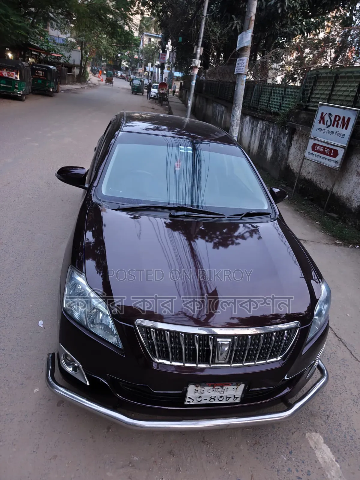টয়োটা প্রিমিয়ো ২০১২ মেরুন