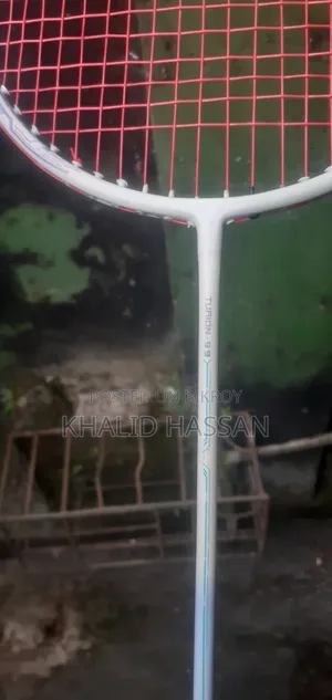 Racket (Badminton)
