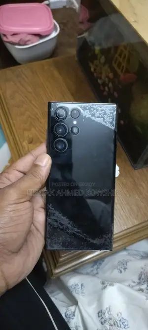 স্যামসাং এস ২২ আল্ট্রা