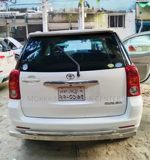 Toyota Raum 2009 White