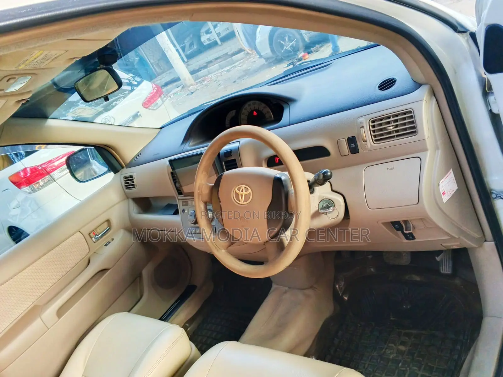 Toyota Raum 2009 White