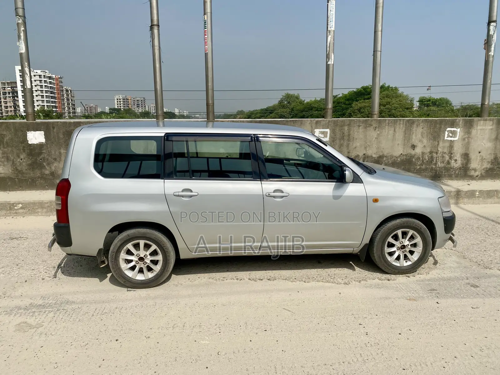 টয়োটা প্রবক্স ২০২৫ সিলভার