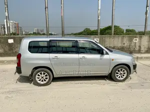 টয়োটা প্রবক্স ২০২৫ সিলভার