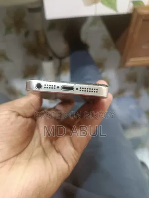 অ্যাপল আইফোন ৫এস ৩২ জিবি হোয়াইট