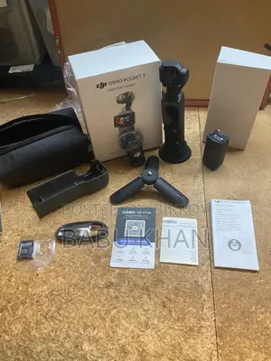 DJI Osmo Pocket 3 Creator Combo Camera