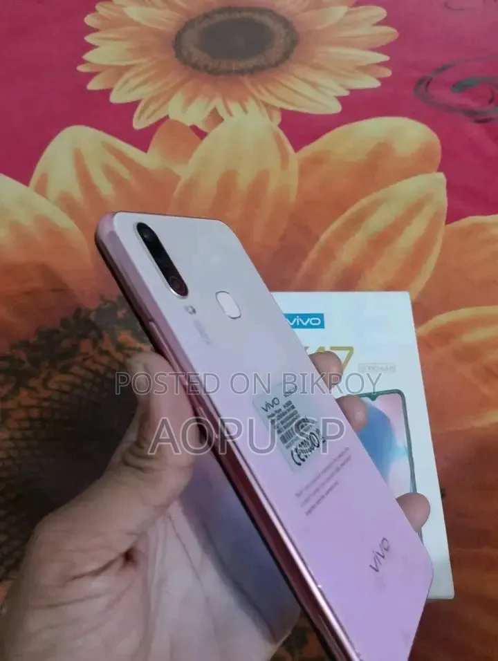 Vivo Y17 256 GB Pink
