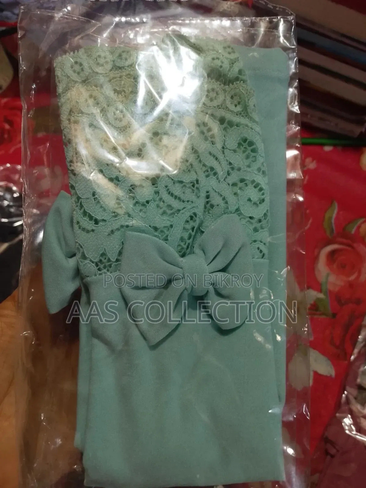 The most premium collection of hand gloves made of spandex fabric.