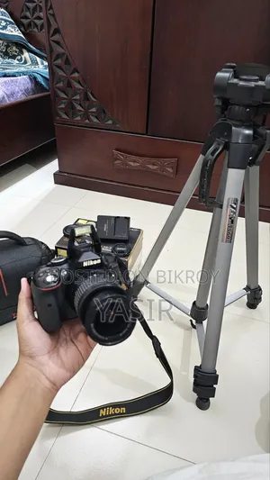 Nikon D5300 AF-P 18-55 VR Kit + WeiFeng Tripod WT-3560