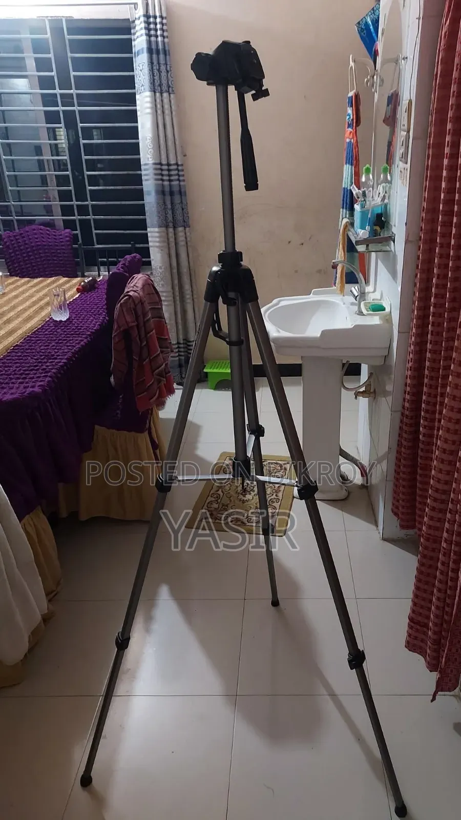 Nikon D5300 AF-P 18-55 VR Kit + WeiFeng Tripod WT-3560