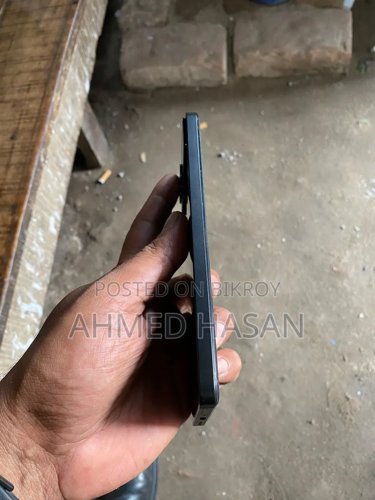 Helio 128 GB Black