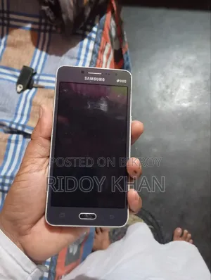 Samsung Galaxy J2 8 GB Black