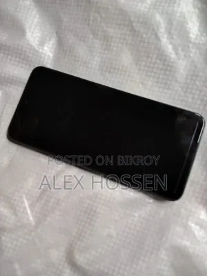 Apple 8 GB Gray