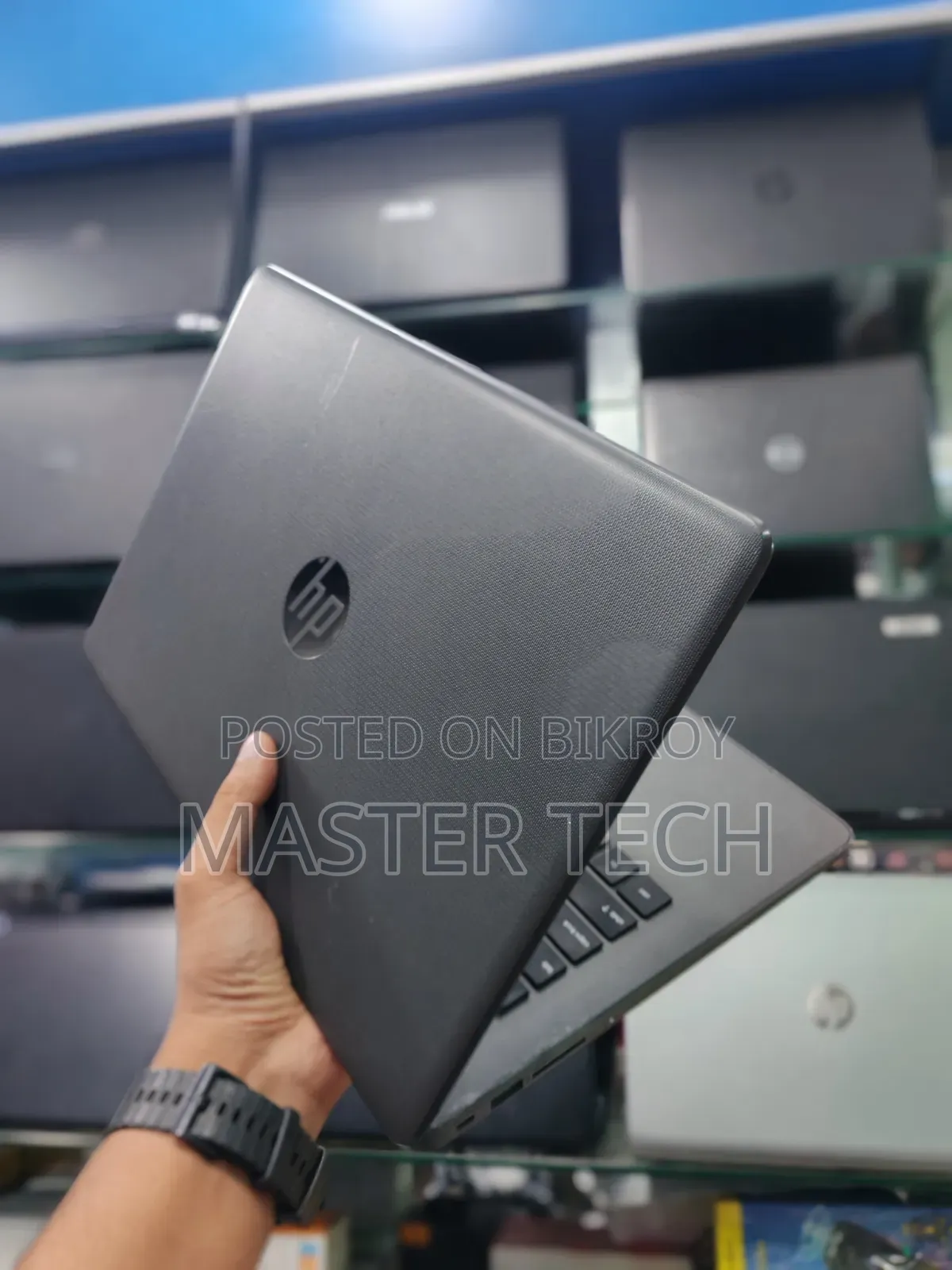 Laptop HP 250 G7 4GB Intel Celeron HDD+SSD 640GB