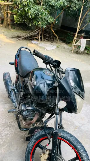 হোন্ডা ইউনিকর্ন ২০১১ ব্ল্যাক