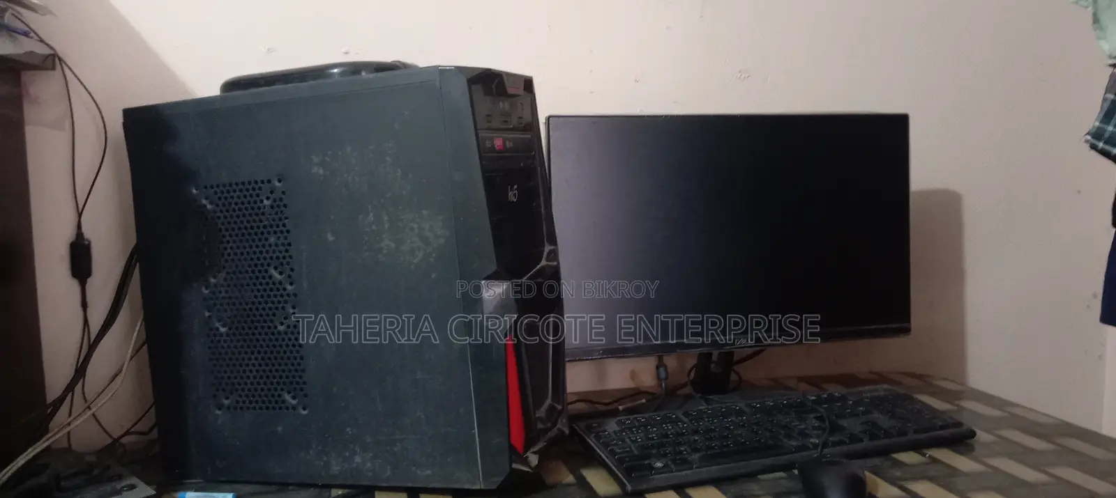 Desktop Computer Dell 4GB Intel Core i3 HDD 350GB