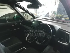 Toyota Noah 2022 Red