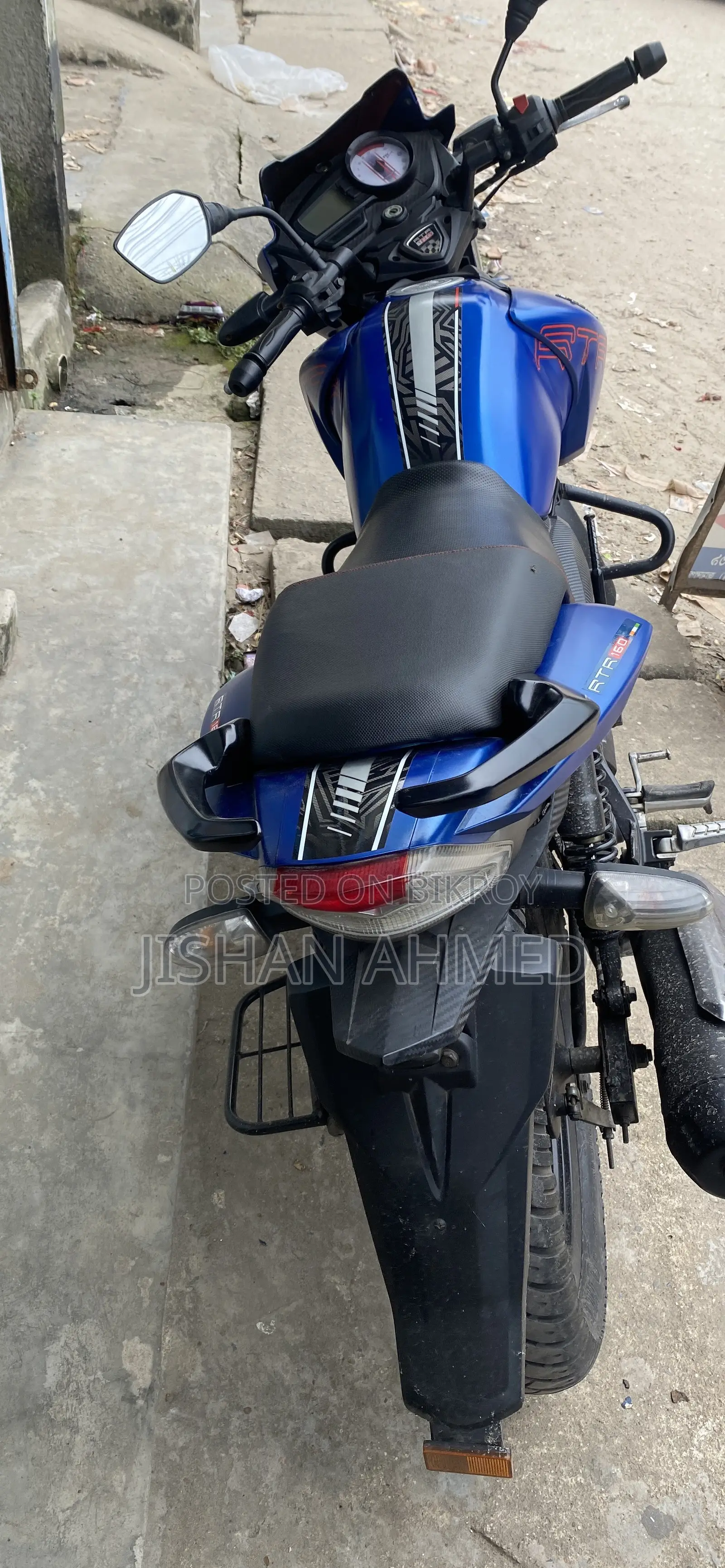 টিভিএস অ্যাপাচি আরটিআর ১৬০ ২ভি ২০১৯ নীল