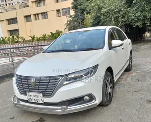 Toyota Premio 2017 Pearl