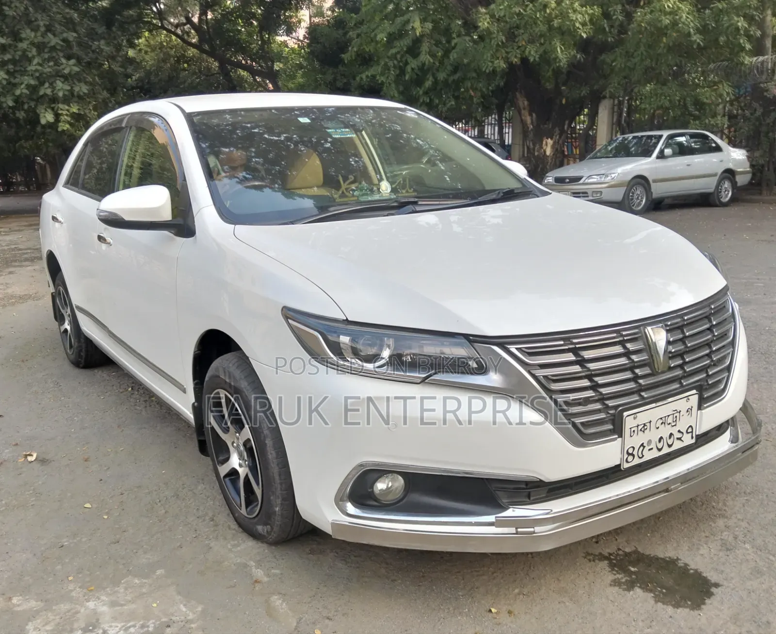 টয়োটা প্রিমিও ২০১৭ পার্ল