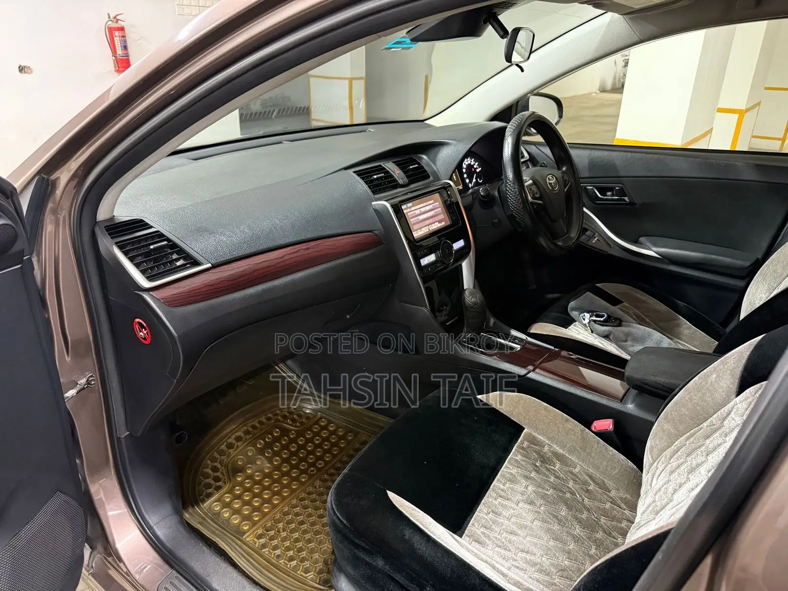 Toyota Premio 2016