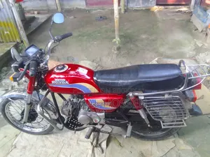 Honda 2001 Red