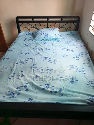 ফ্রেশ কন্ডিশন স্টিলের খাট