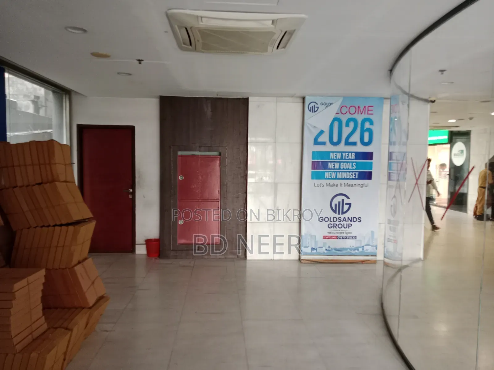 গুলশান ১ চত্বরে কফি শপ ভাড়ার জন্য ৪৩০ বর্গফুটের নিচ তলা