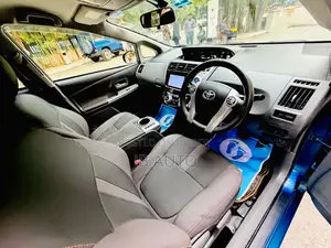 Toyota Prius 2013 Blue