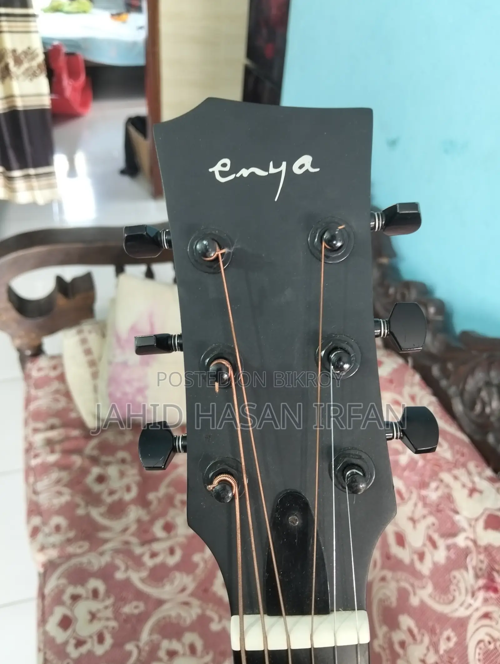 Enya EGA XO Acoustic Guitar – Like New + Free Premium Bag, Stand