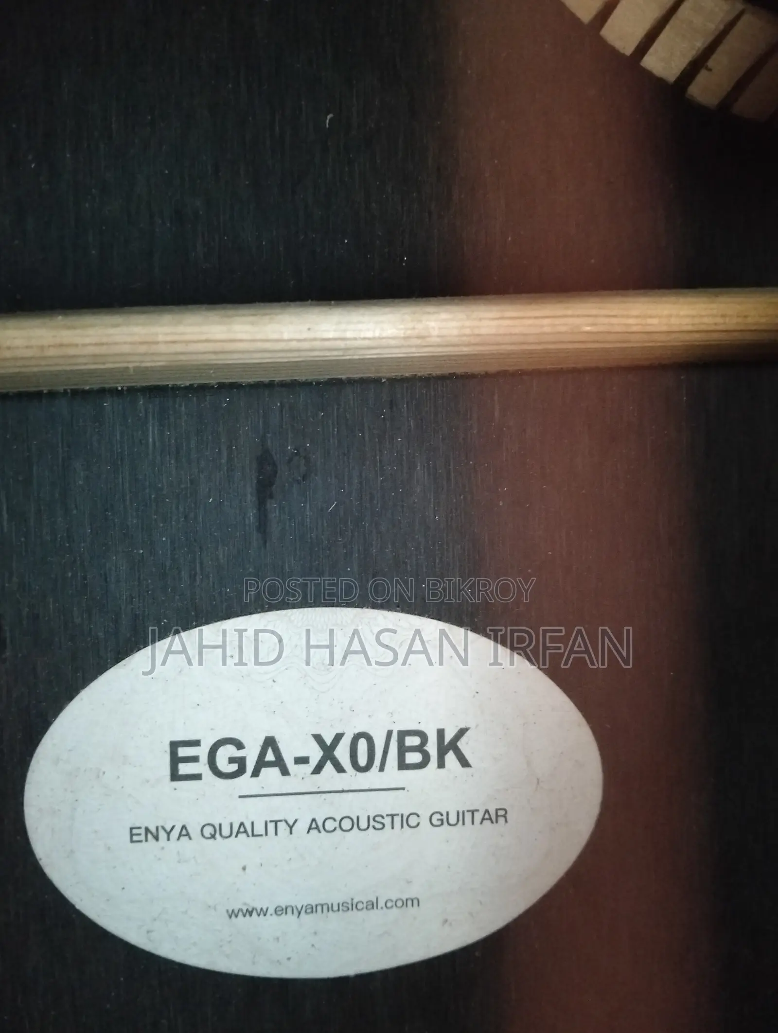 Enya EGA XO Acoustic Guitar – Like New + Free Premium Bag, Stand
