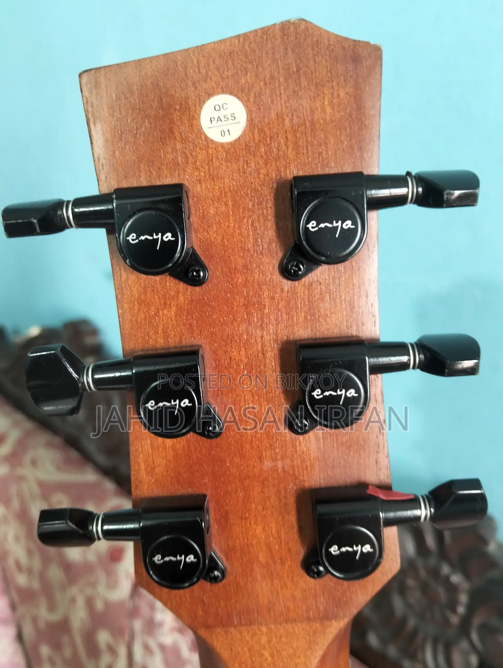 Enya EGA XO Acoustic Guitar – Like New + Free Premium Bag, Stand