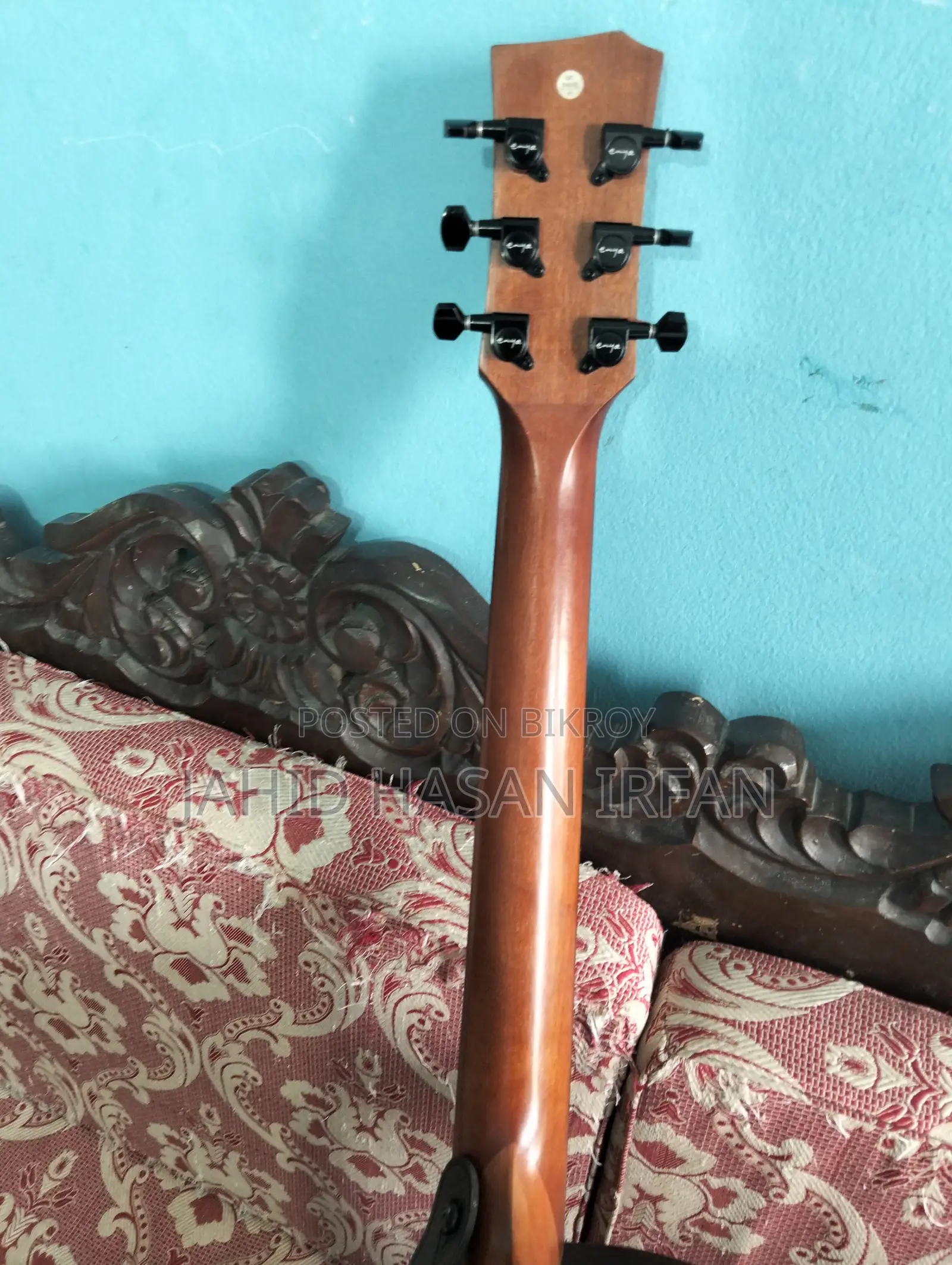 Enya EGA XO Acoustic Guitar – Like New + Free Premium Bag, Stand