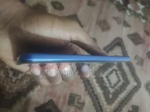 Vivo Y21 64 GB Blue