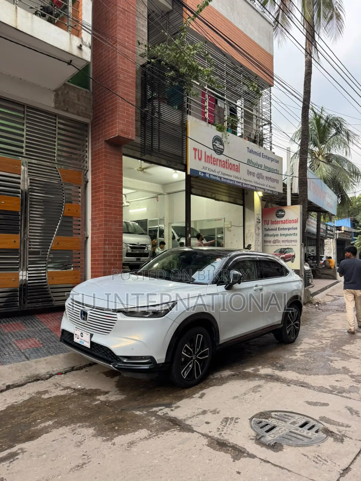 হোন্ডা ভেজেল ১.৫ হাইব্রিড টু-হুইল ড্রাইভ ২০২১ হোয়াইট
