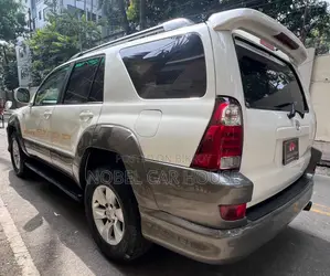 টয়োটা হিলাক্স সার্ফ ২০০৫ পার্ল