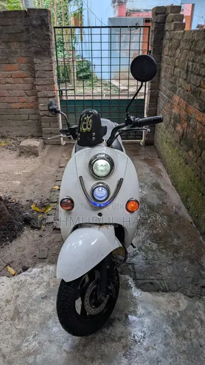 আকিজ পঙ্খীরাজ ২০২১ হোয়াইট