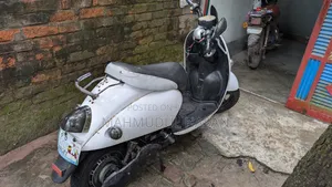 আকিজ পঙ্খীরাজ ২০২১ হোয়াইট