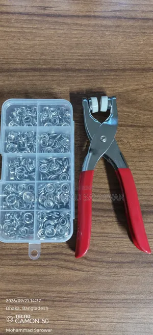 5 Sets of Snap Buttons Available at Wholesale Rate