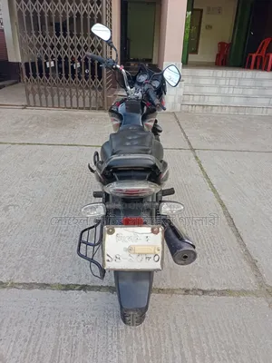 বাজাজ ডিসকভার ১২৫ ২০১৭ কালো