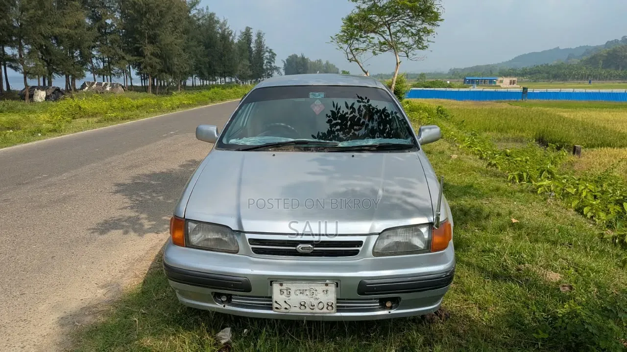 টয়োটা করসা ১৯৯৭ সিলভার