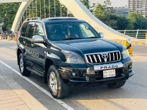 নতুন টয়োটা ল্যান্ড ক্রুজার প্রাডো ২০০৫ কালো
