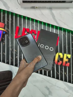 New iQOO 15 256 GB White