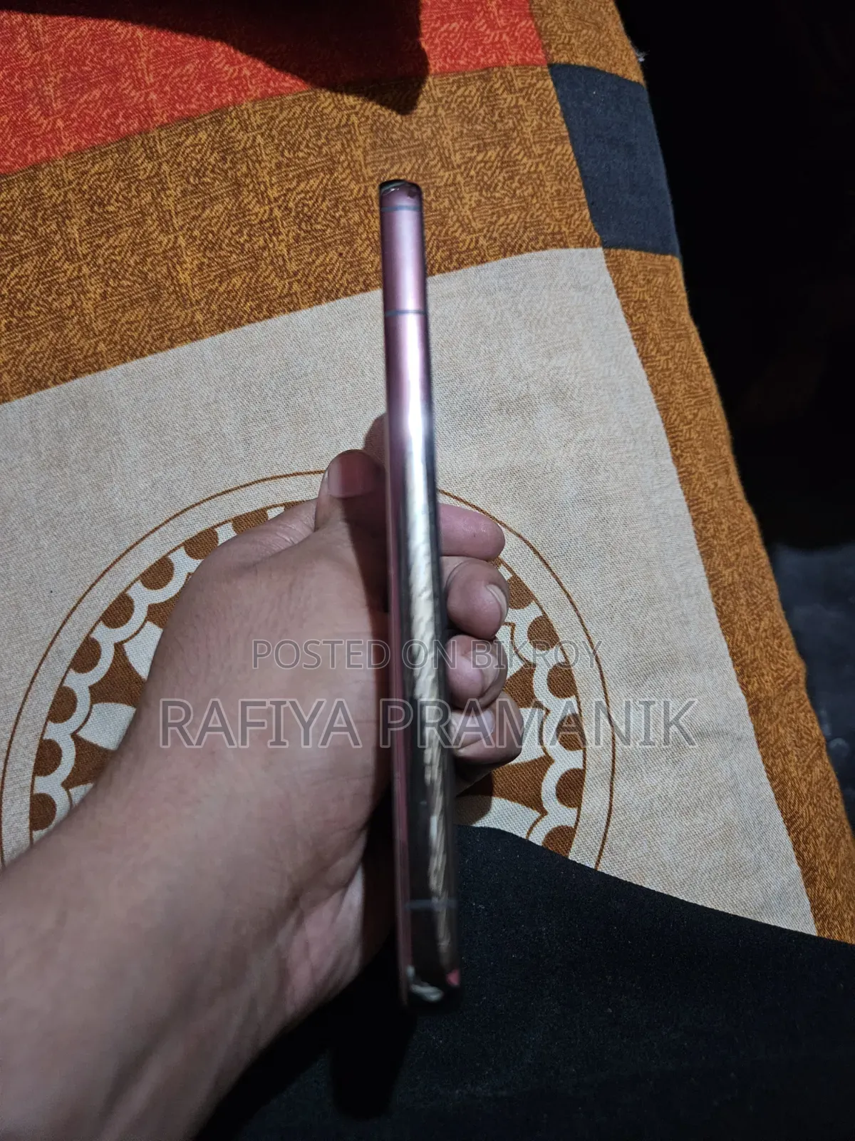 স্যামসাং গ্যালাক্সি এস২২+ ৫জি ১২৮ জিবি হোয়াইট