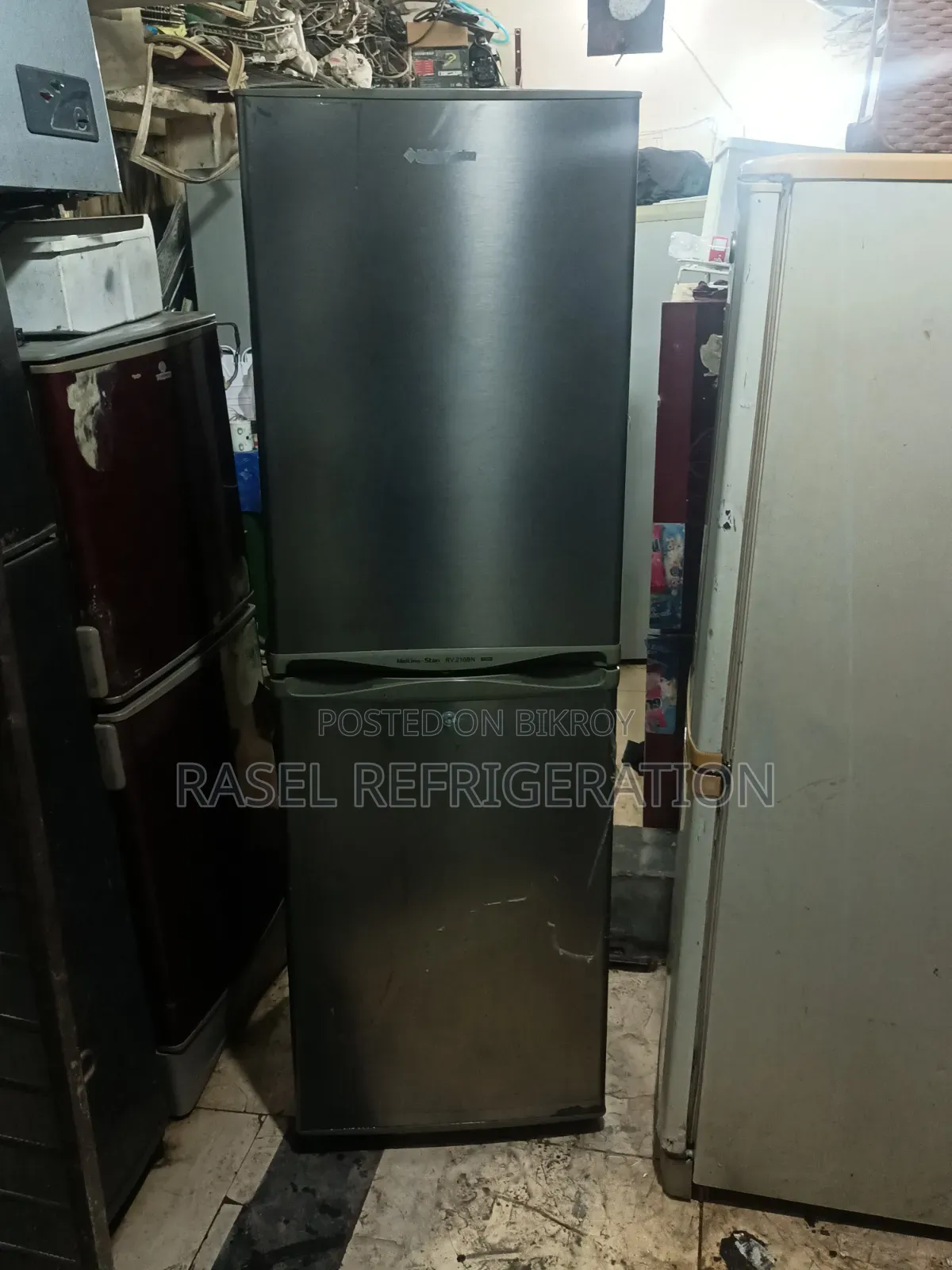 300 লিটার LG ফিরিজ বিক্রি করা হবে।