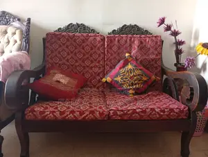 কাঠের সোফা