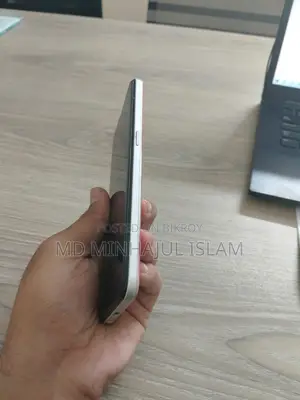 ওপ্পো এফ১৭ ১২৮ জিবি কমলা