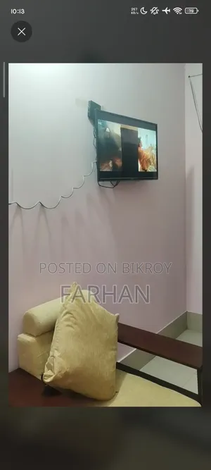 প্রিমিয়াম ৫-সিটার সোফা সেট টি টেবিলসহ – জরুরি বিক্রি