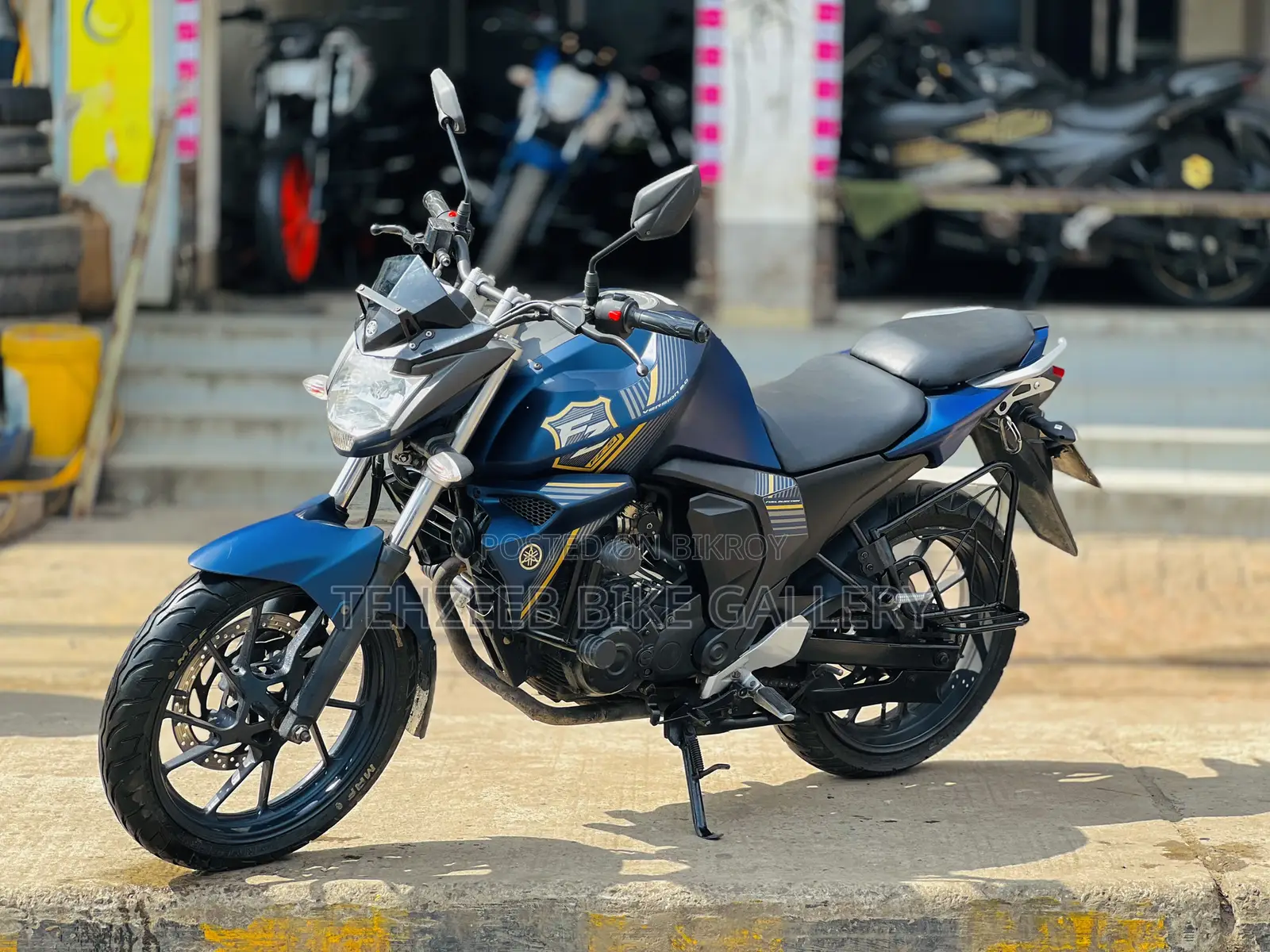 ইয়ামাহা এফজেডএস ভি২ ২০১৯ হোয়াইট
