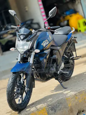 ইয়ামাহা এফজেডএস ভি২ ২০১৯ হোয়াইট